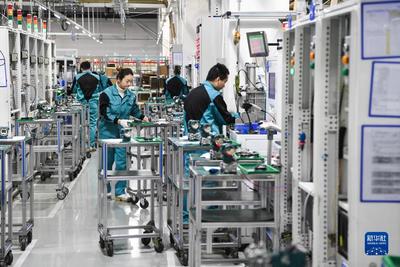 新春走基層丨春寒料峭中的熱火朝天——重慶節(jié)后生產建設一線見聞